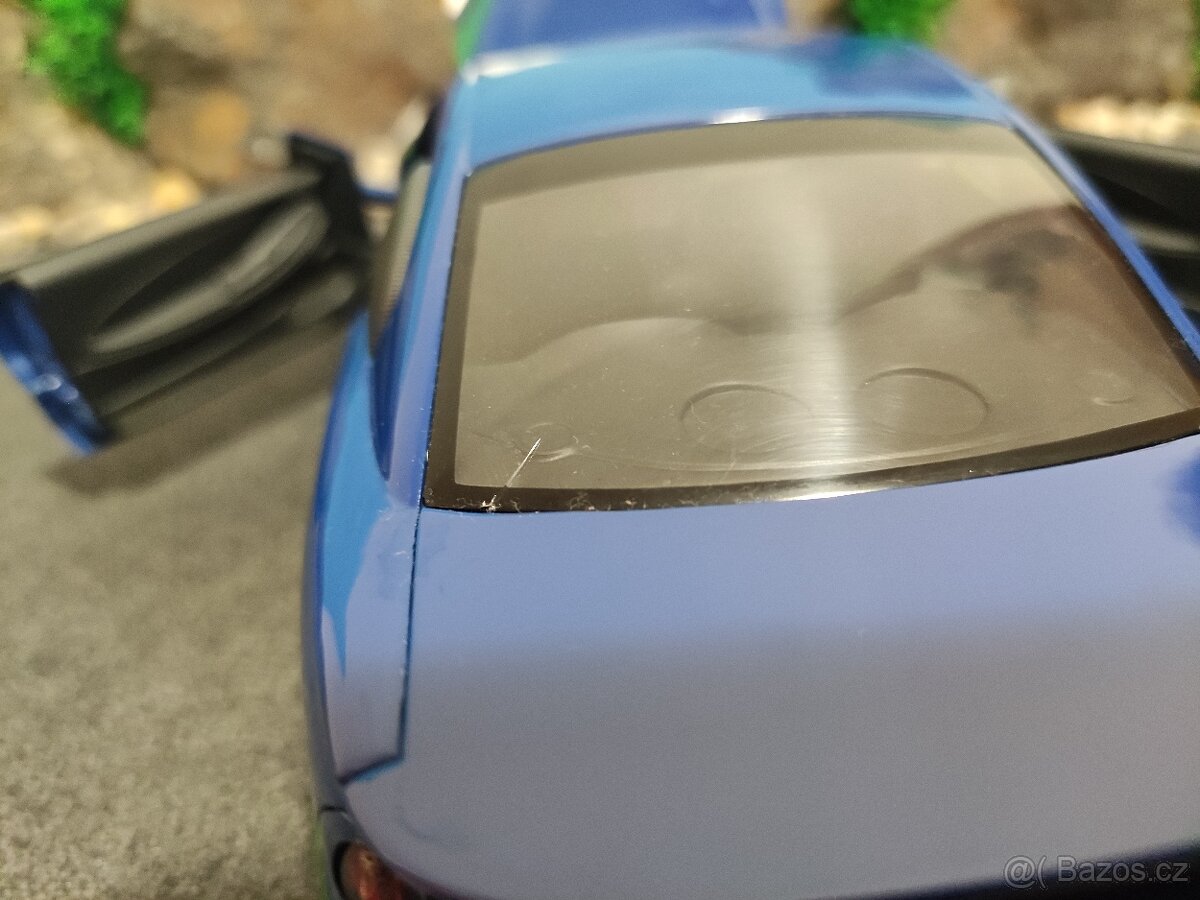 prodám model 1:18 ford mustang super stallion AUTOart - 13