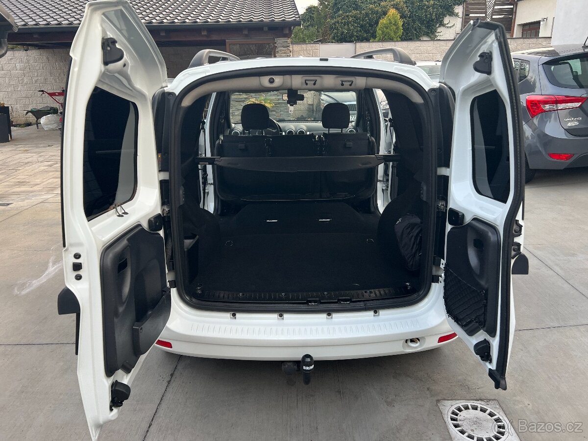 DACIA LOGAN MCV 1,6i 16V 77KW KLIMA 1.MAJ.TAŽNÉ,10/2012 - 13