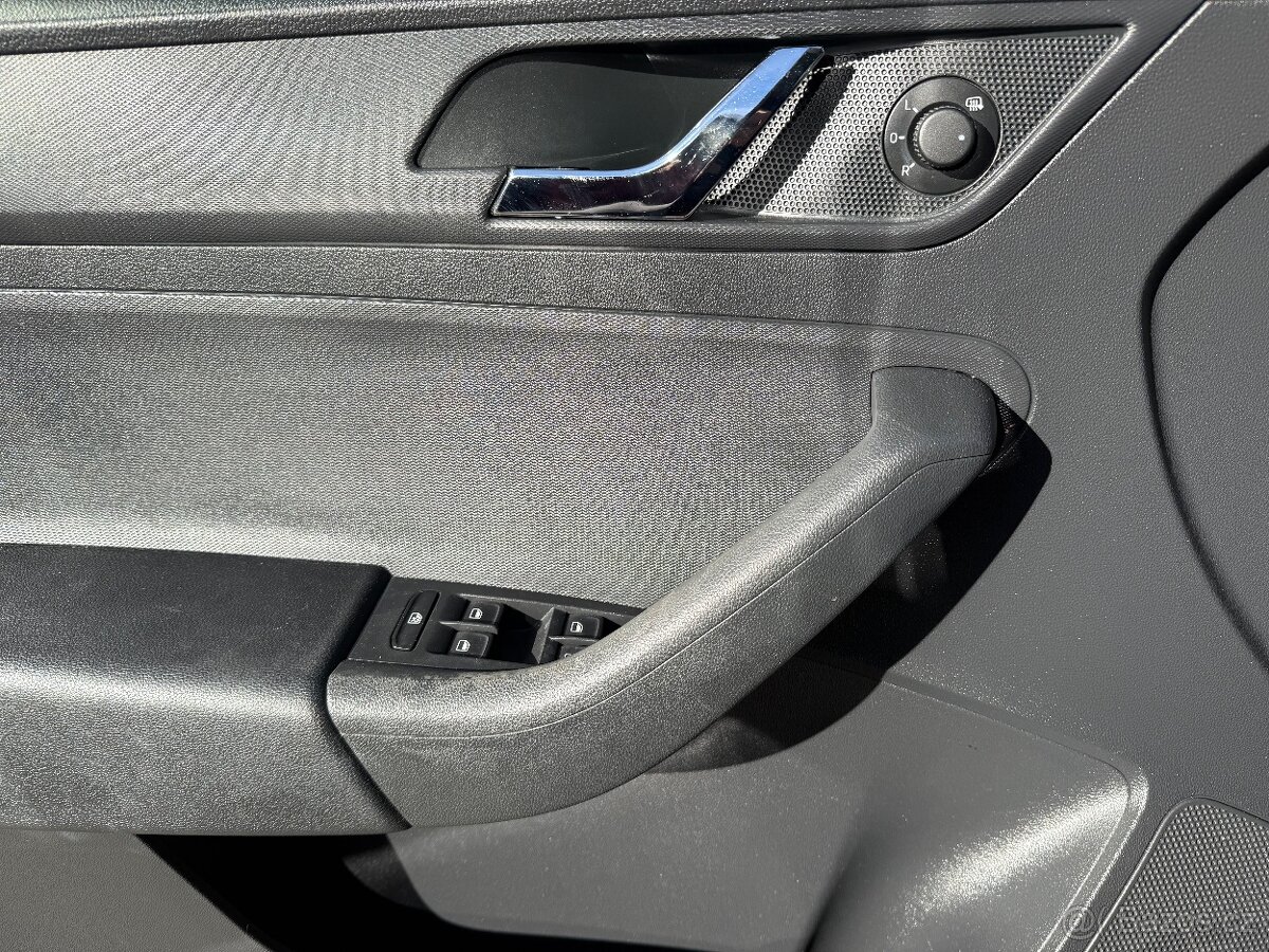 ŠKODA RAPID SPACEBACK 2014 1.2TSI 77Kw AMBITION - 13