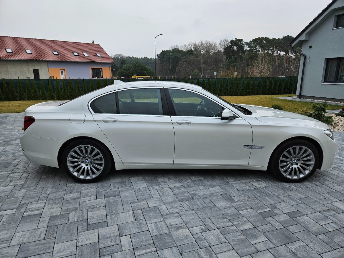 BMW 740i F01 N55 235kW - 13
