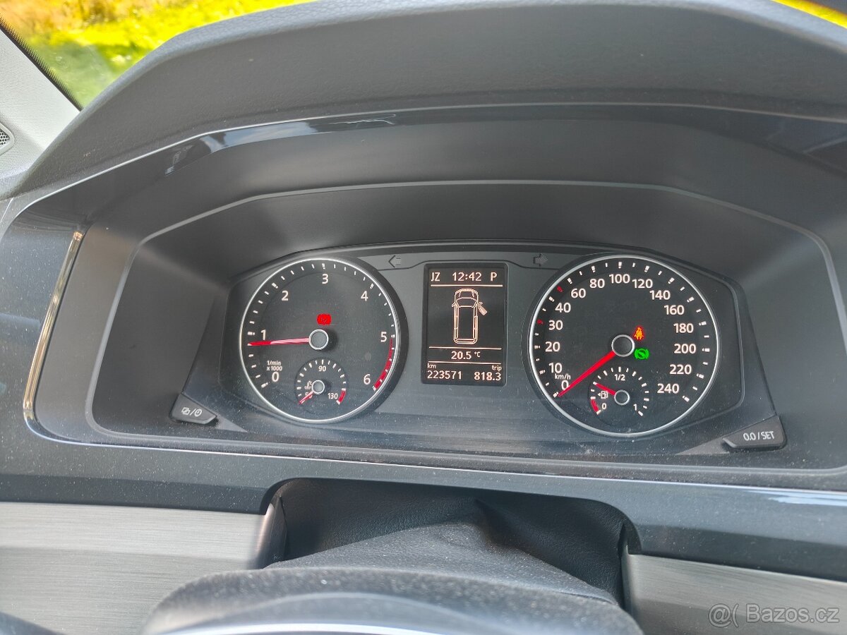 Prodám VW T6 Multivan 2,0Tdi 110kw, 2016 DSG - 13