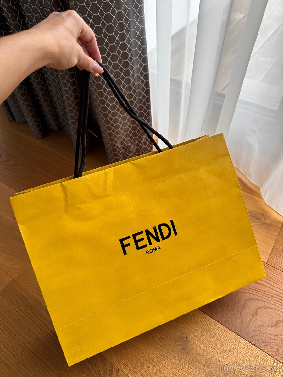Fendi krabice a taška. - 13
