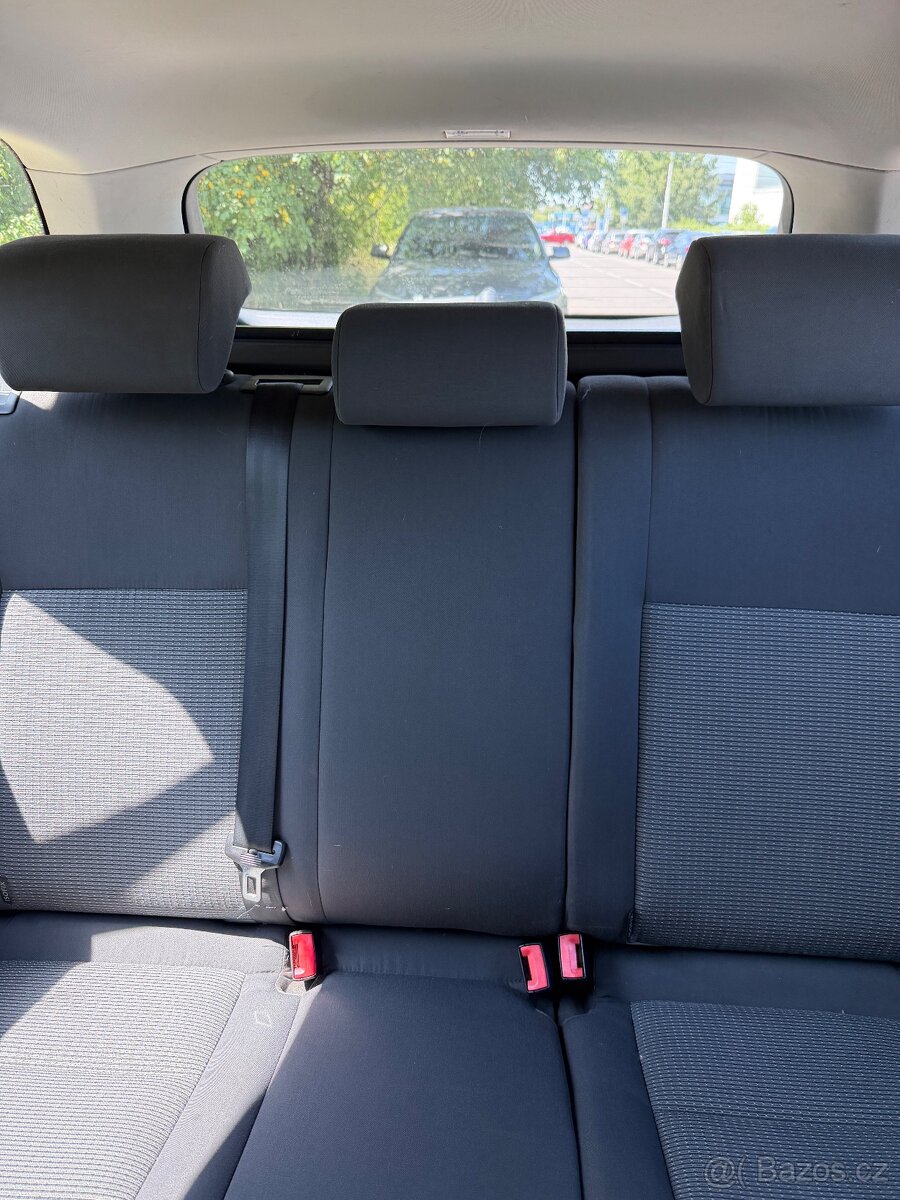Vw golf 5 1.9 - 13
