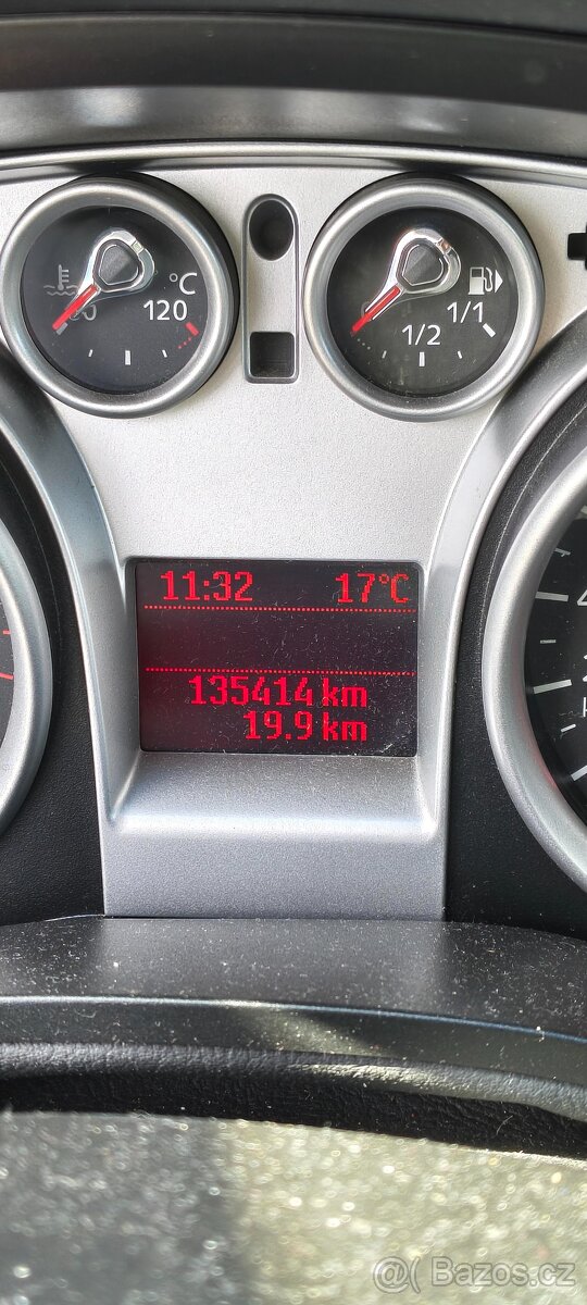 Ford Focus, Ford Focus, 1.6 (2010) - 13