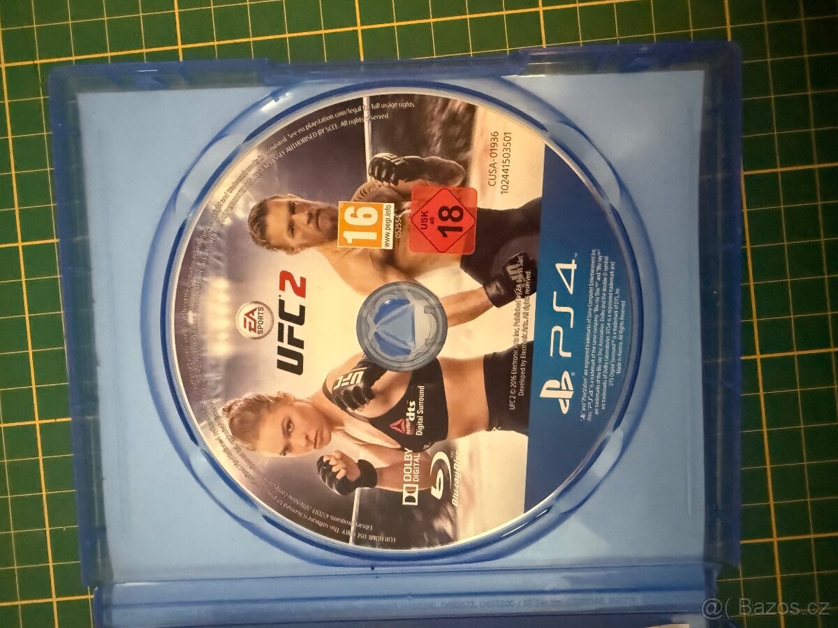 PlayStation 4 - 13