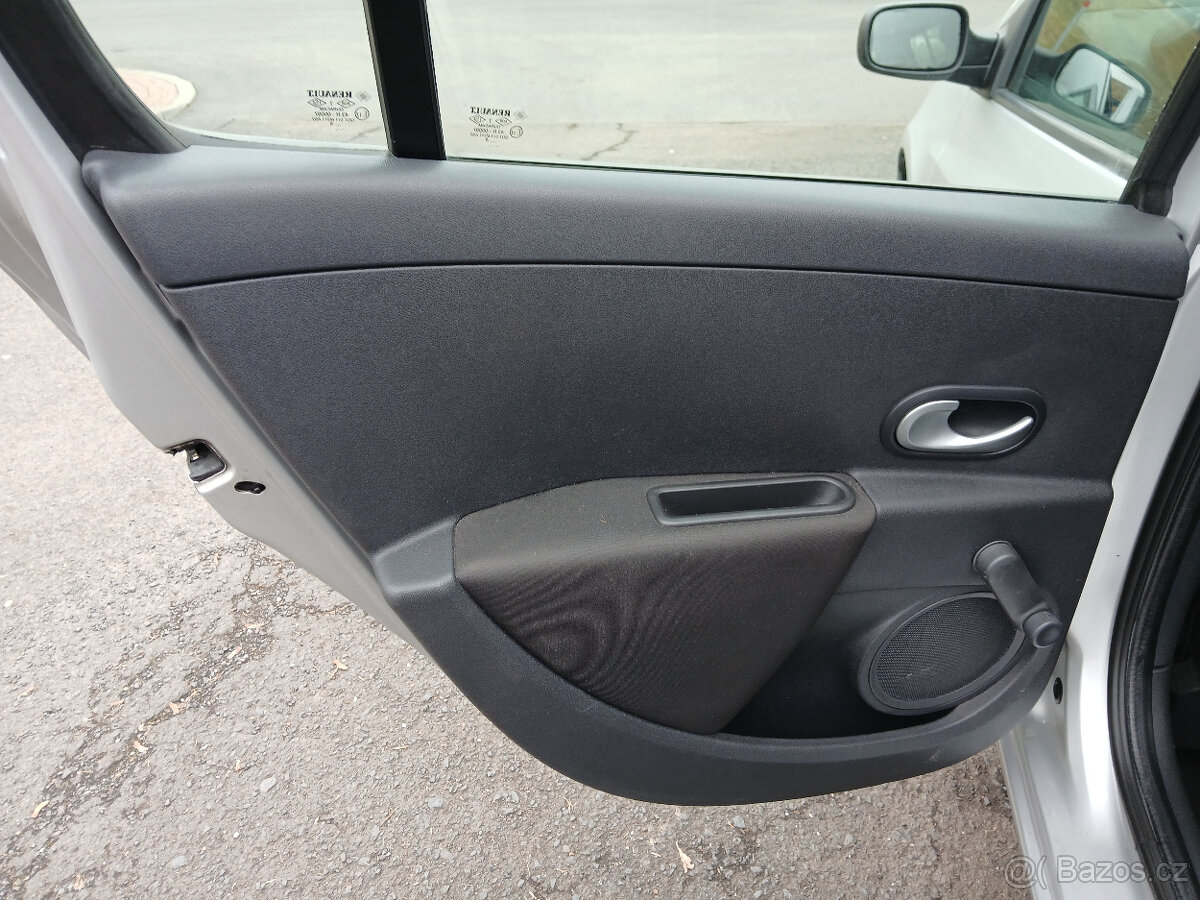 Renault Clio 1.2i PĚKNÝ STAV serviska - 13