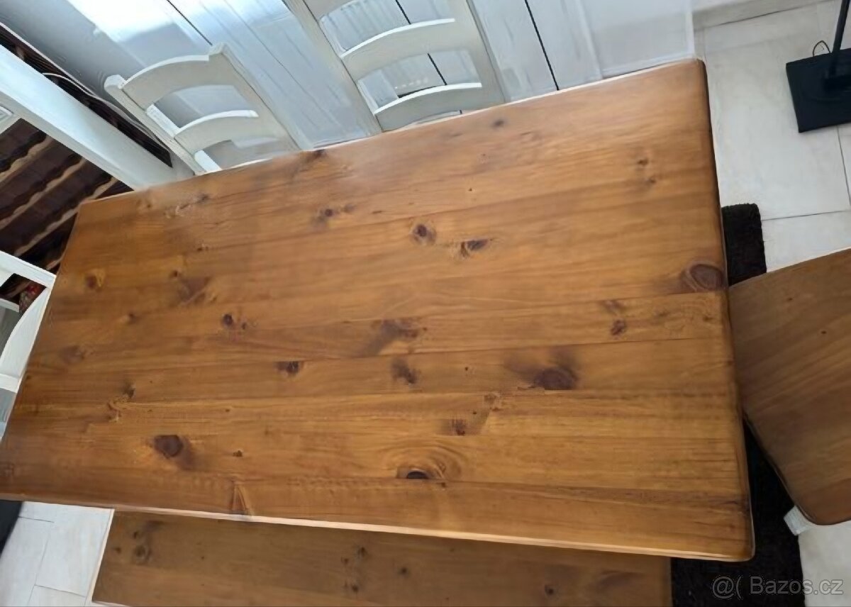 SET MASIVNÍHO KVALITNÍHO NÁBYTKU - 13