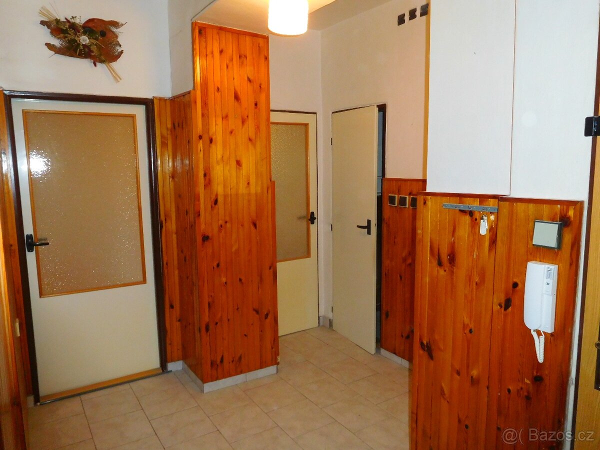 Byt 3+1 83m2 s balkónem Frýdlant nad Ostravicí,ul.Hlavní - 13