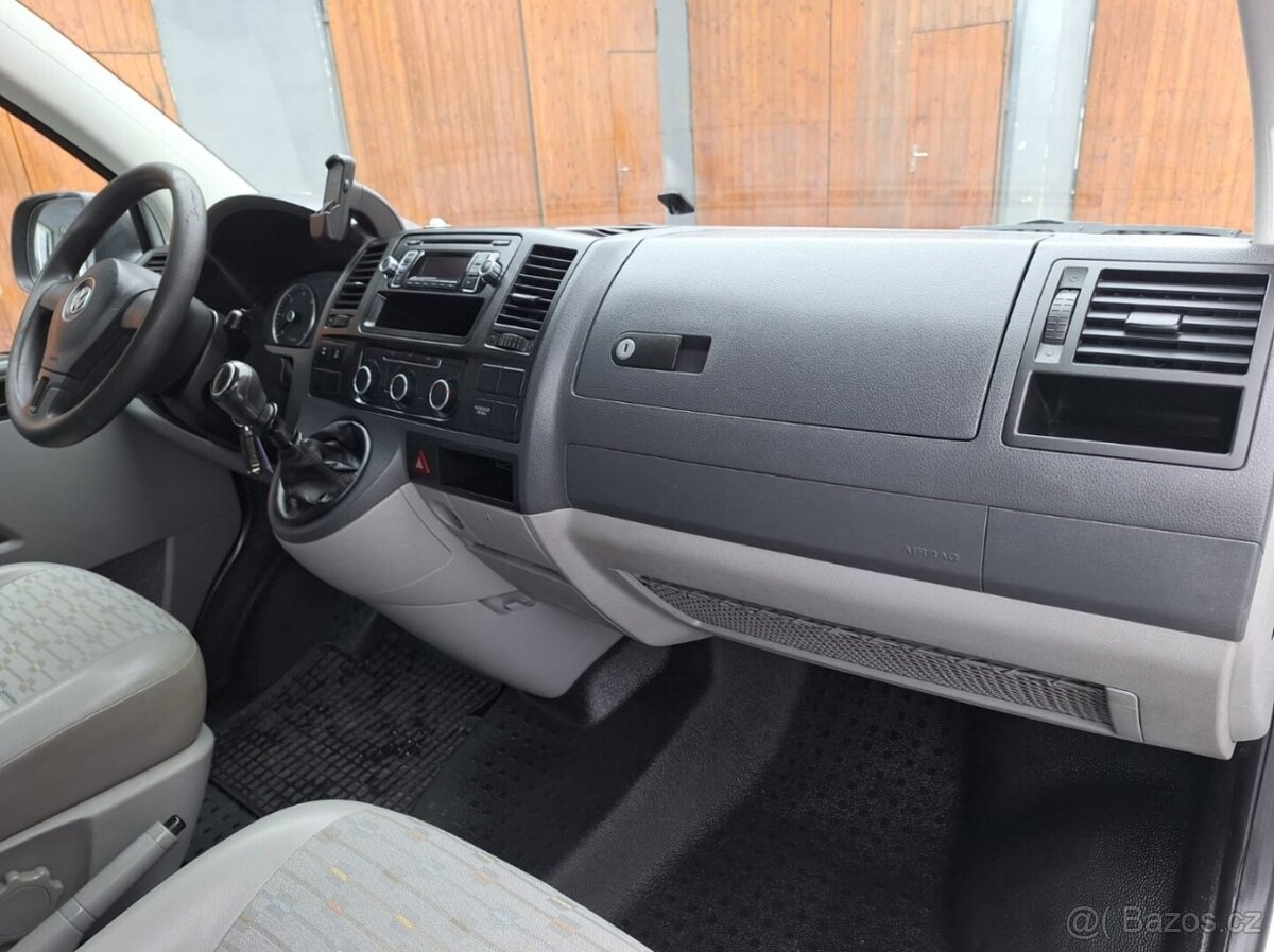 VW Transporter 2.0TDi 4motion 5míst - DPH - 13