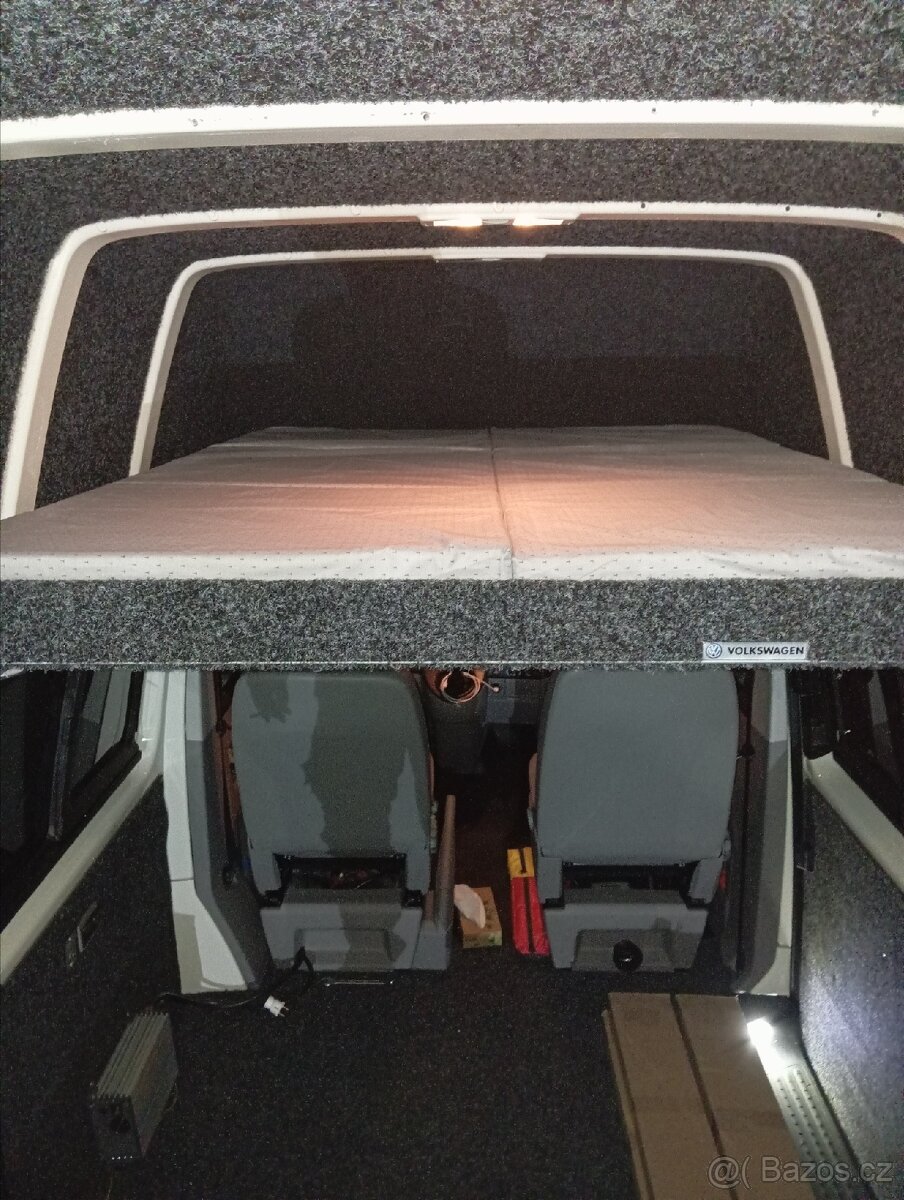VW Transporter 2.0 TDI 4motion - 13