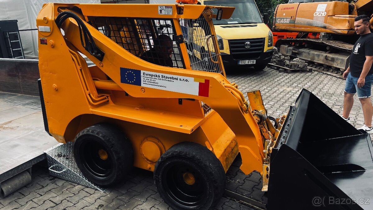 JCB 175 SMYKOVÝ NAKLADAČ - 13