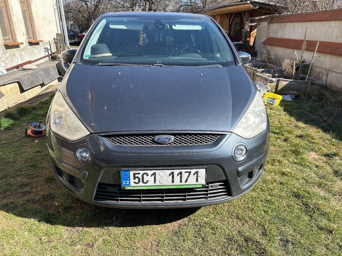 Ford S MAX - 13