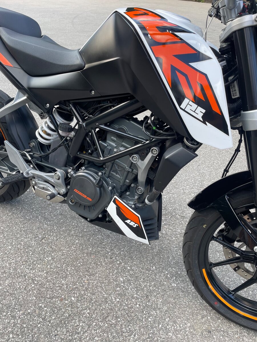 KTM Duke 125 ABS 2015 - 13
