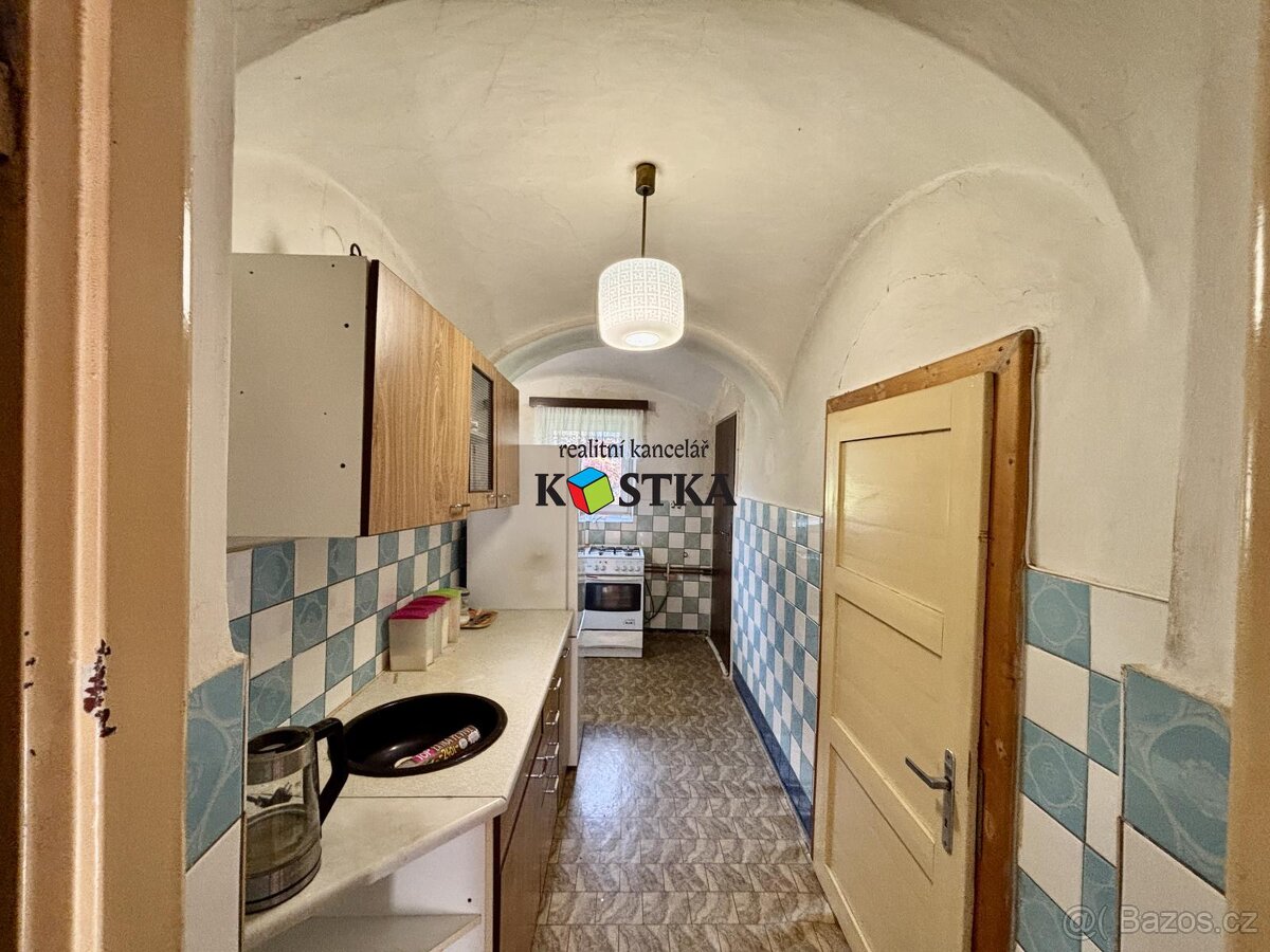 Rodinný dům s velkým pozemkem Bartošovice - 13