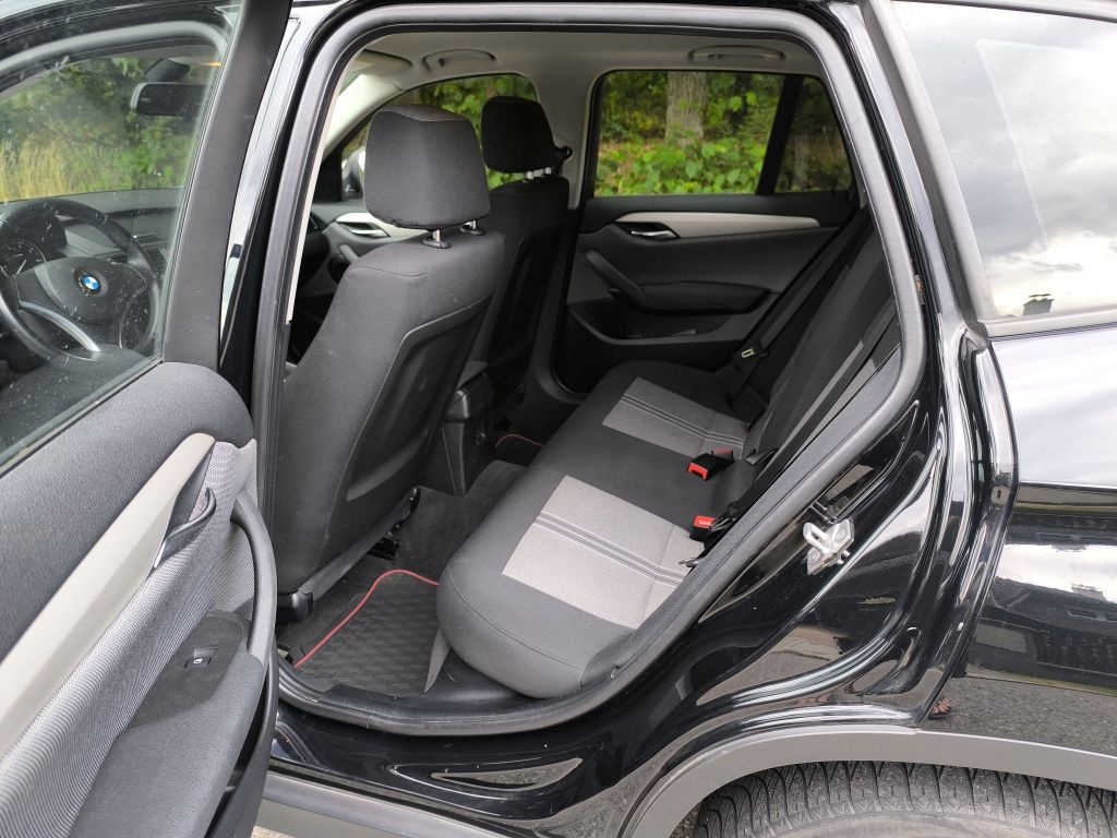 BMW X1 2,0i sDRIVE - 13