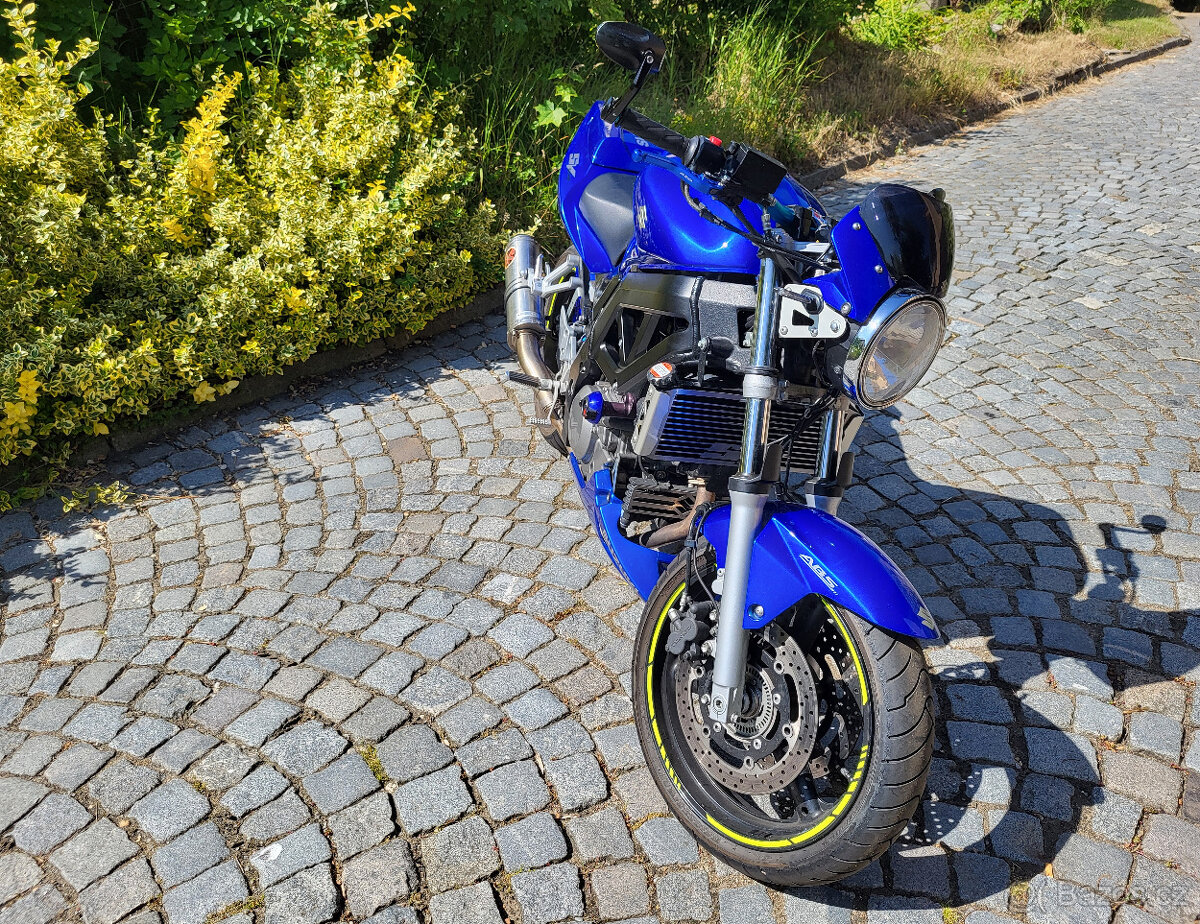 Suzuki SV650N - 13