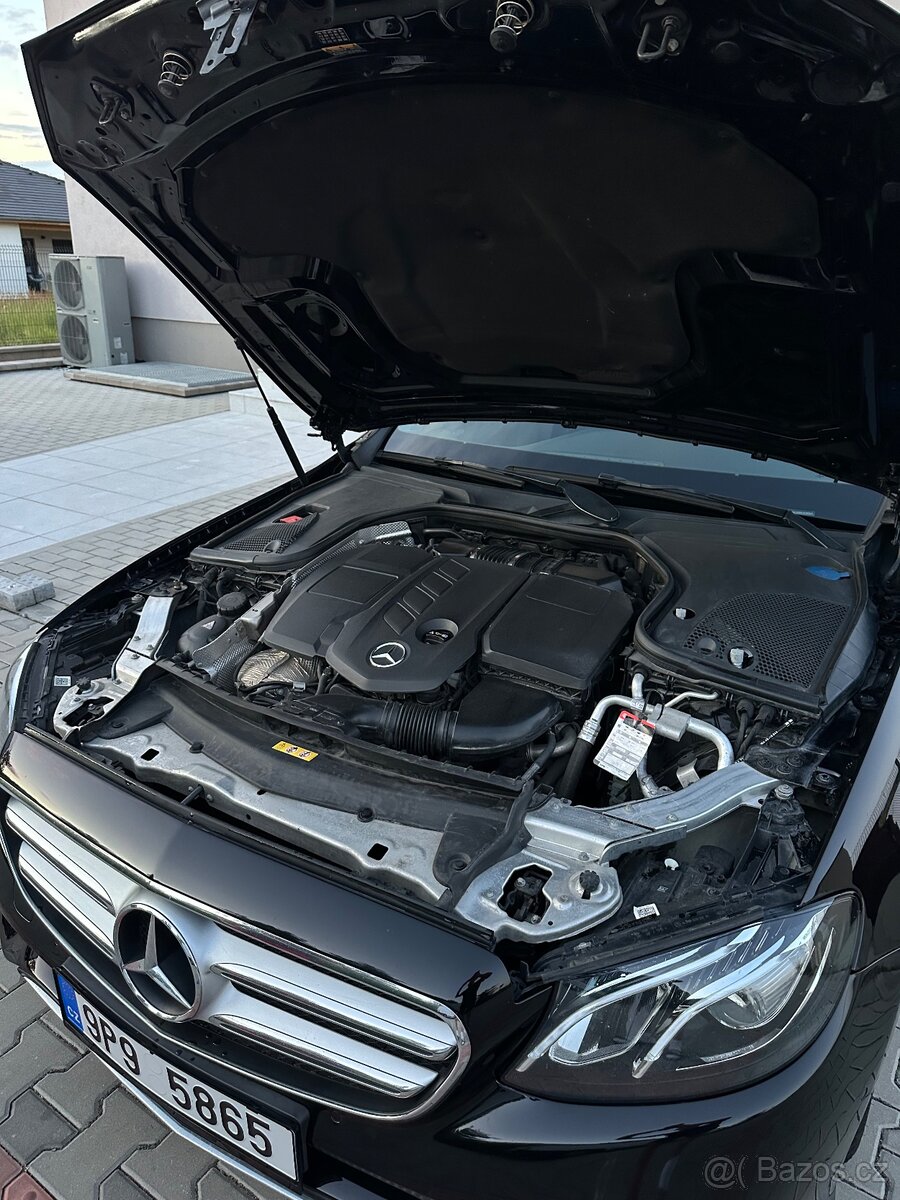 Mercedes-Benz E 220 d - 13