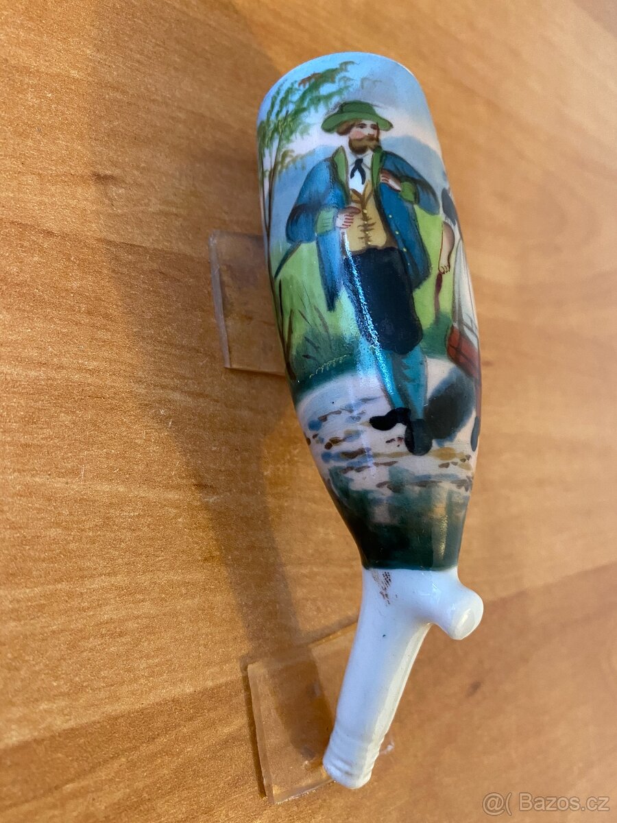 Sběratel nabízí staré porcelánové fajfky, kolínka a troubele - 13