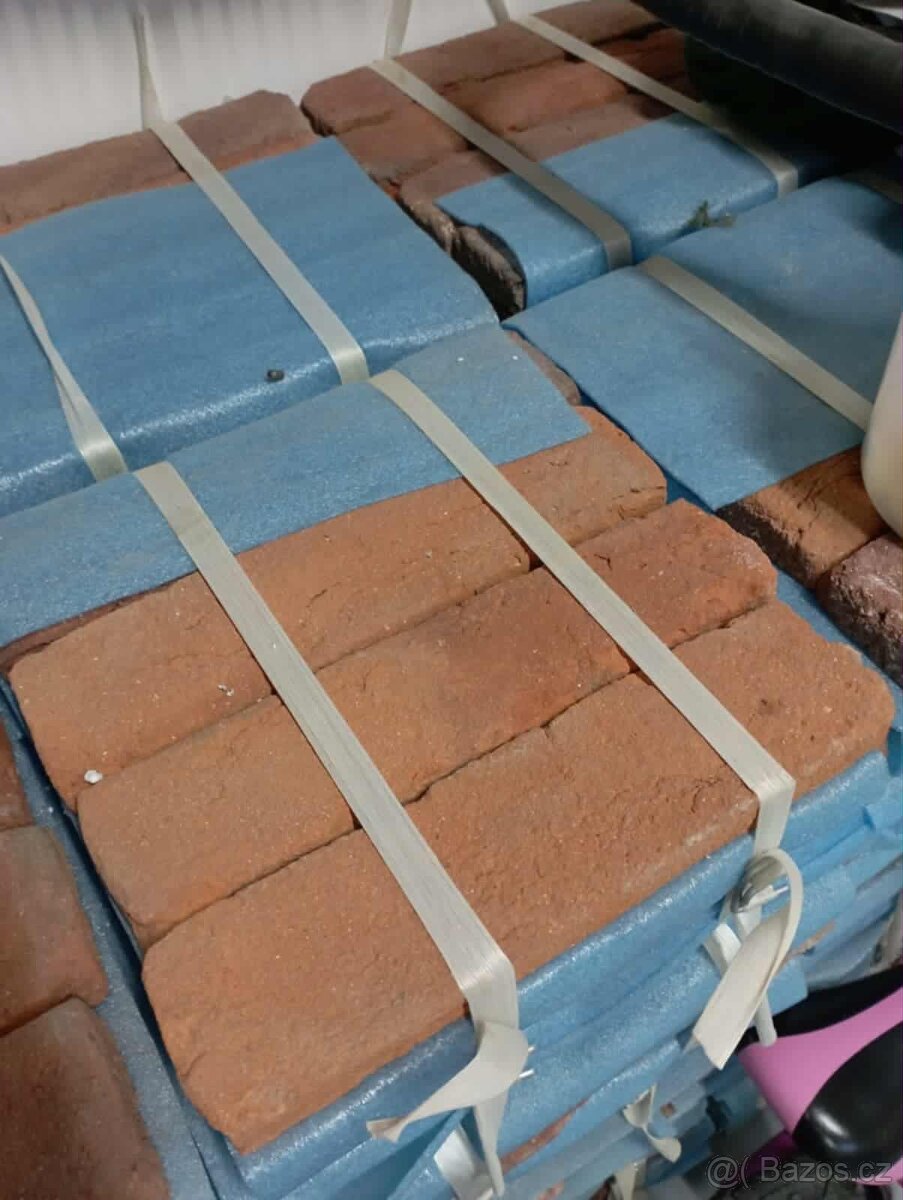 Cihlové obkladové pásky z cihly r - 13