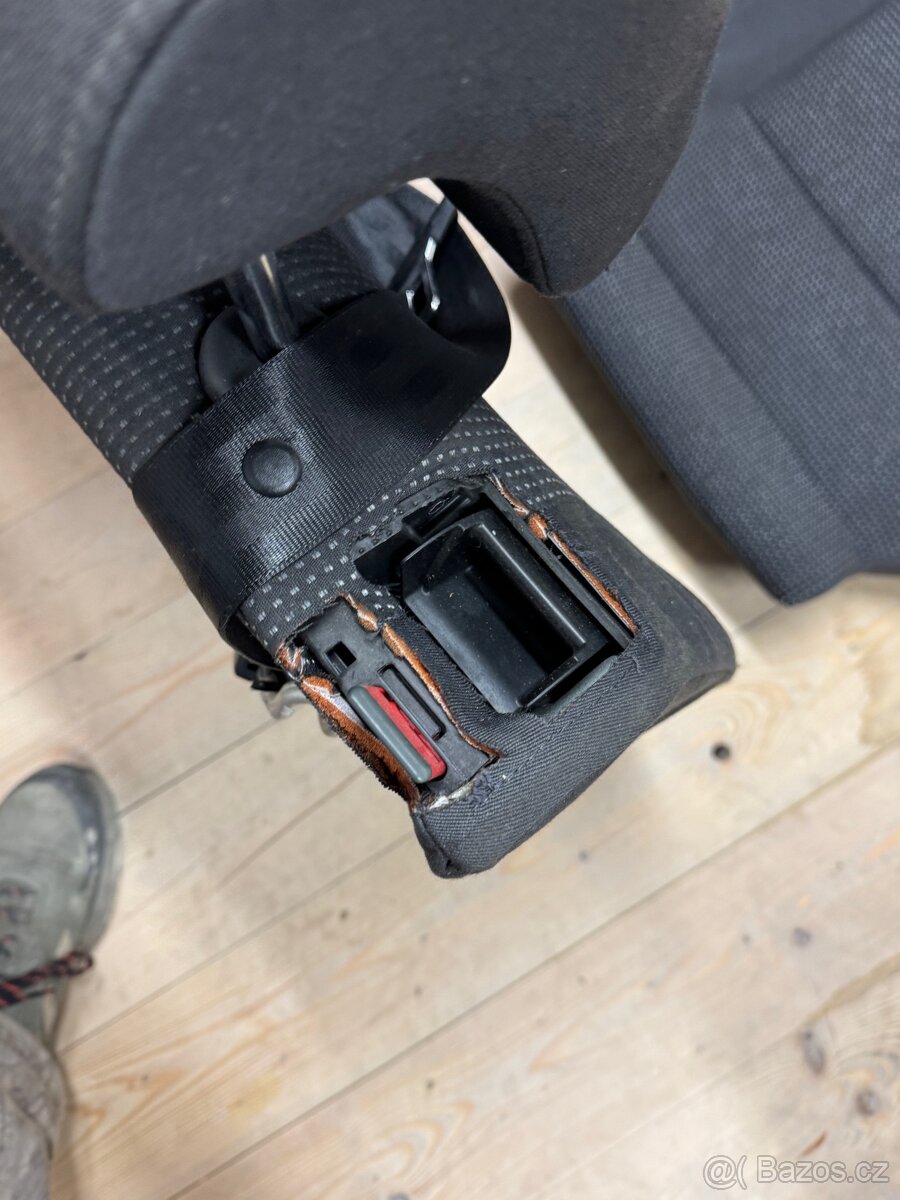 Audi A3 8P, 5d, sedačky - 13