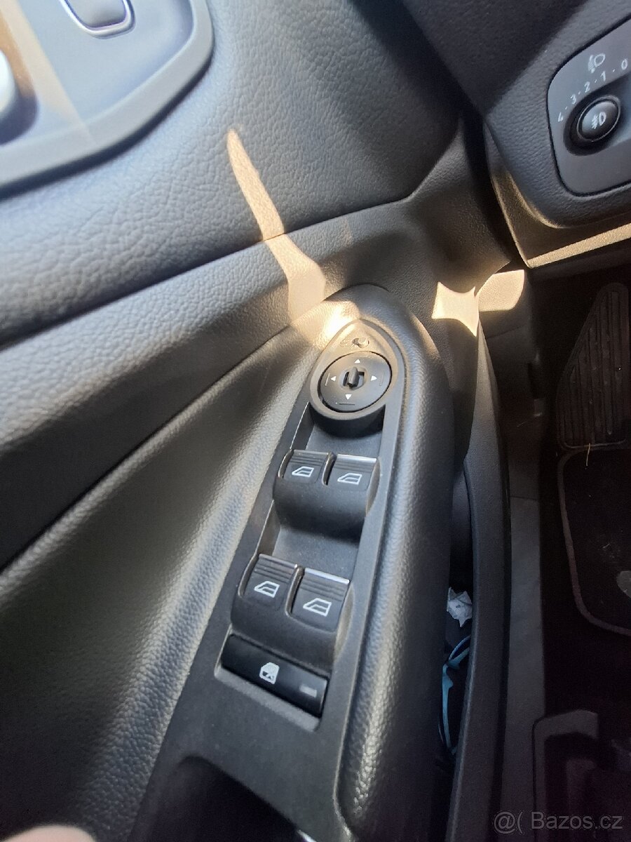 Ford Kuga ST,2,0 TDCI,132 kw,4x4 - 13