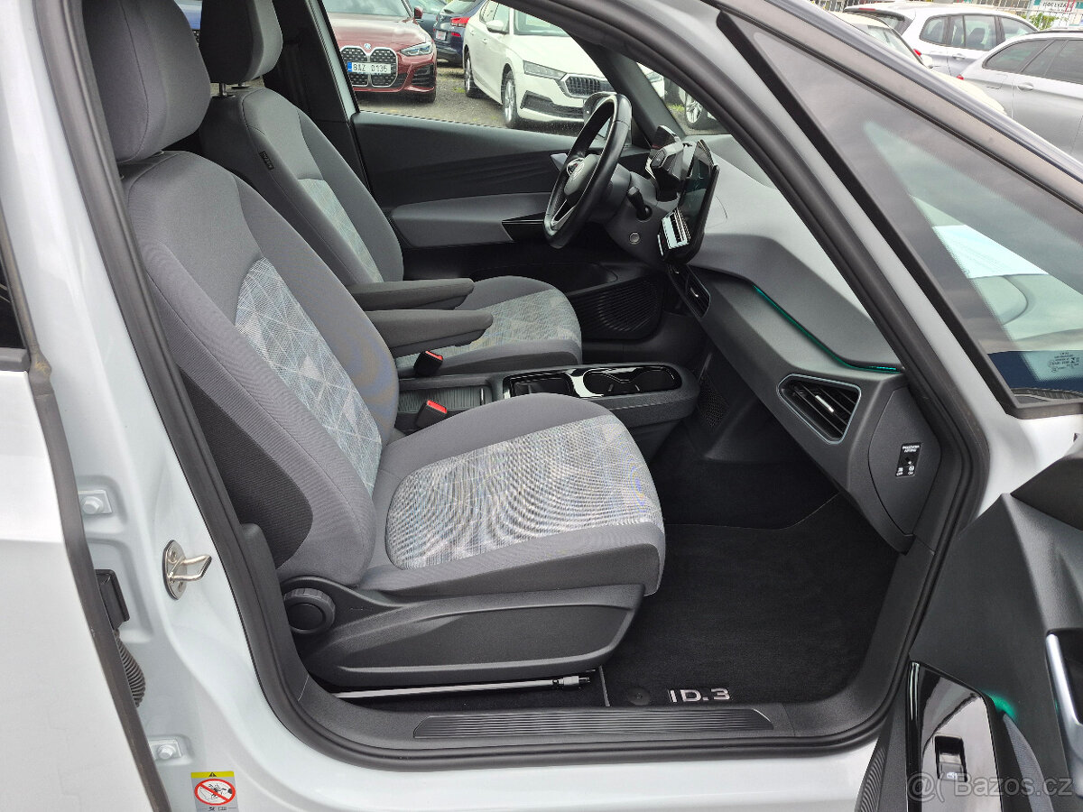 VW ID.3 electric drive 150kW/REZERVACE/ - 13