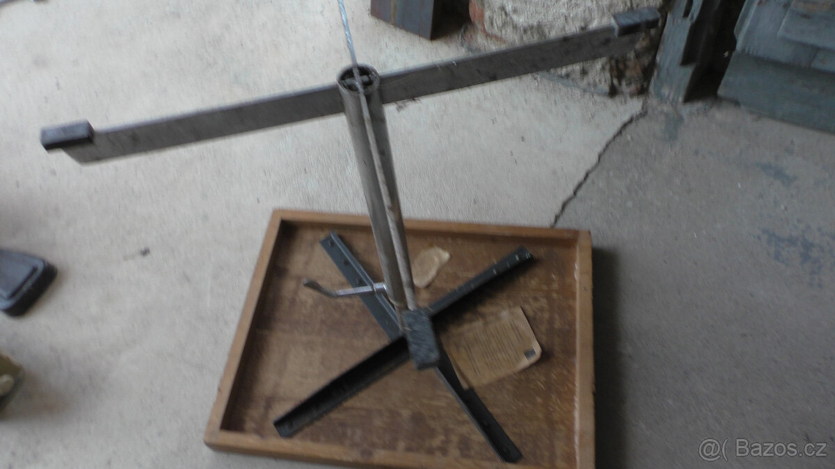 Starý gramofon 50. léta - 13