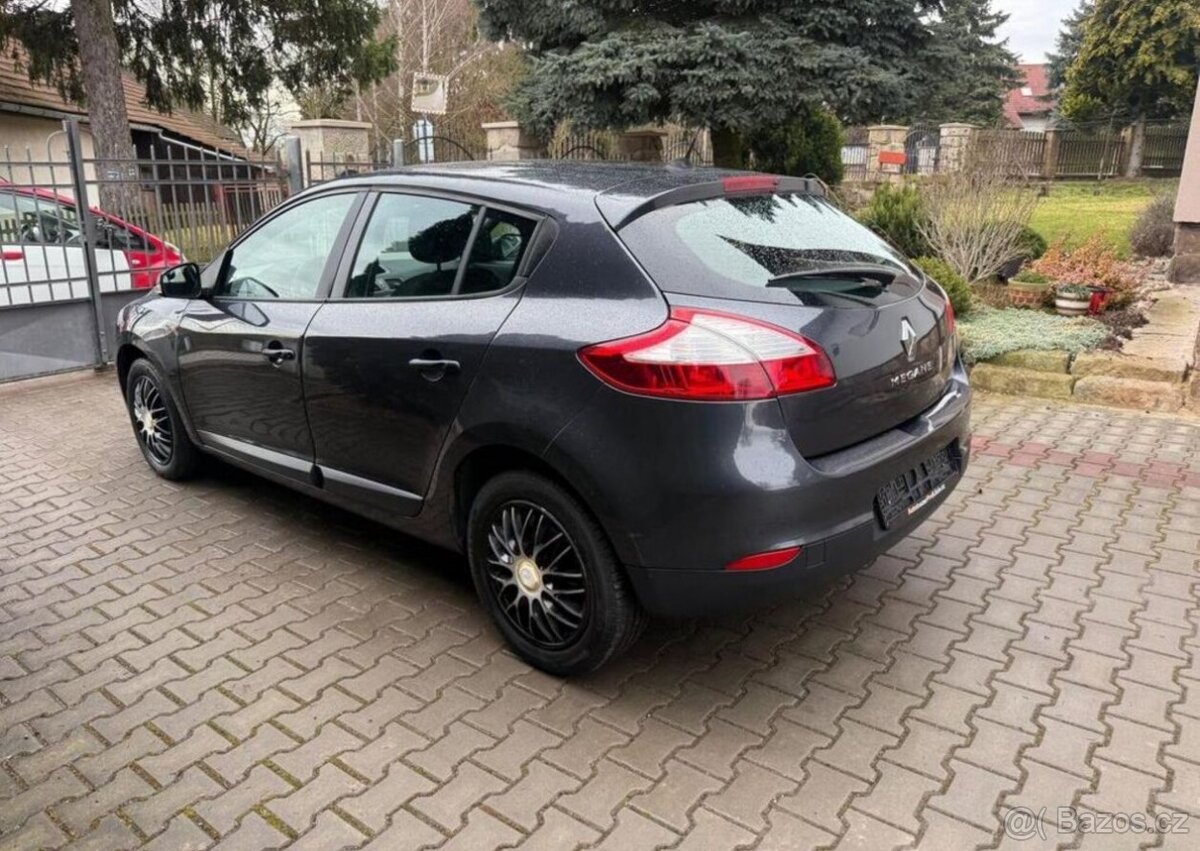 Renault Mégane 1,6i/74kw serviska sada kol benzín - 13