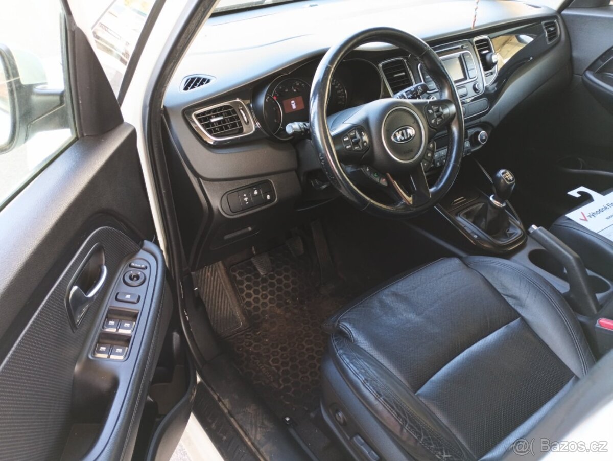 Kia Carens 7 MÍST - 13