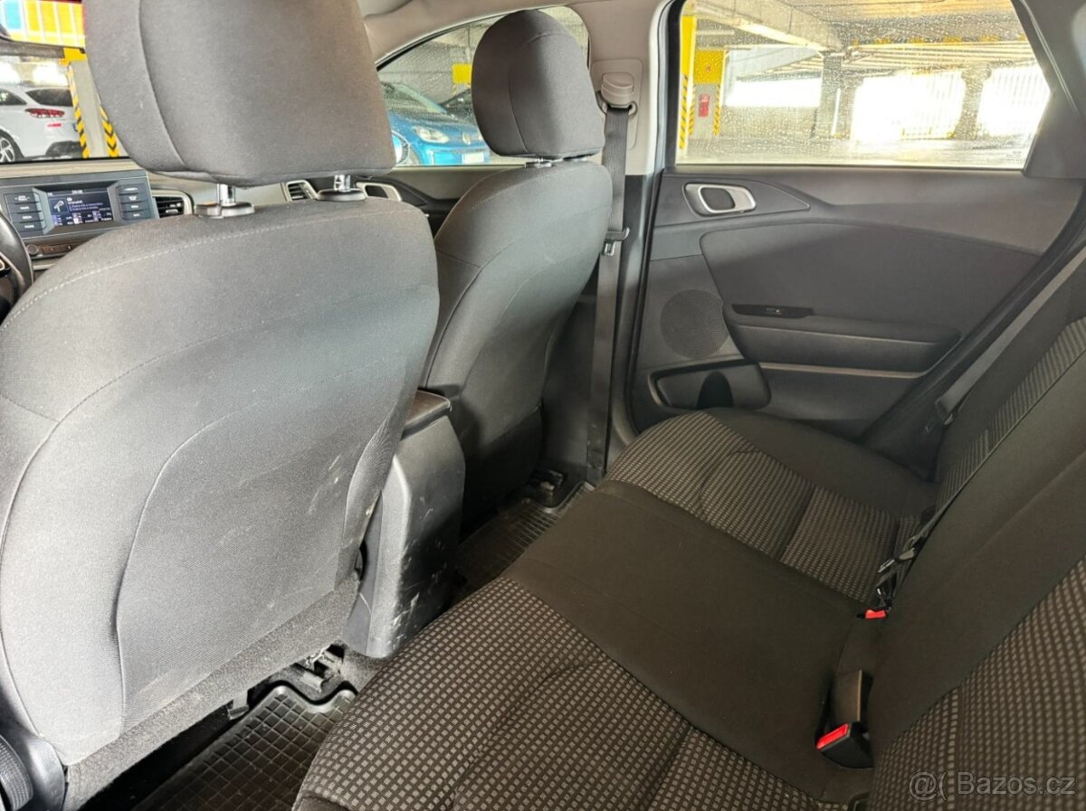 Kia ceed sw - 13
