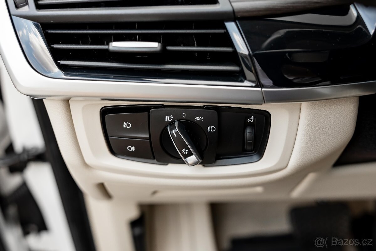 BMW X5 xDrive40d A/T - 13