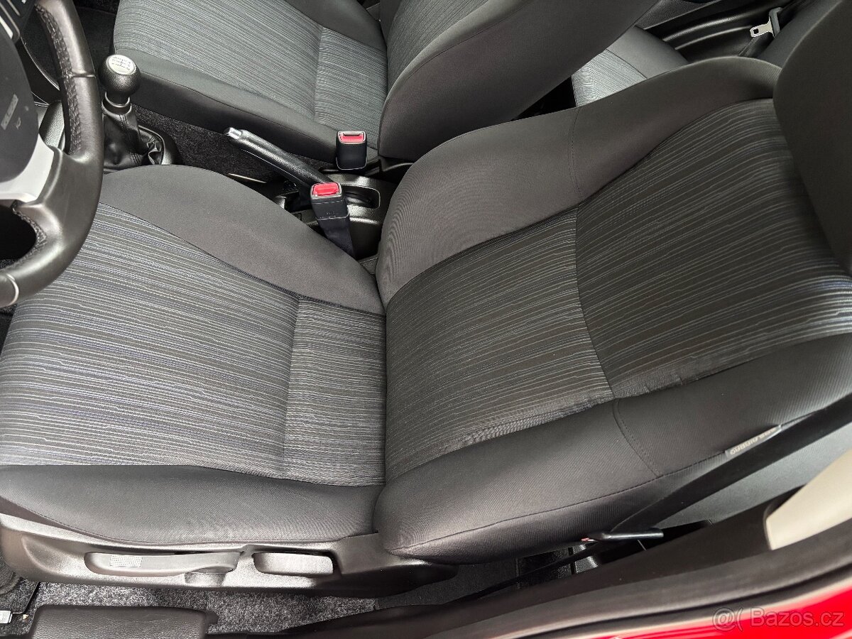 Suzuki Swift, 1.2 69 kW 4x4 64000 km PLNÝ SERVIS PĚKNÉ - 13