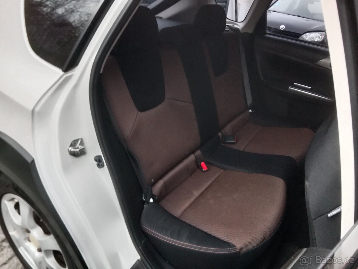 Subaru Impreza XV 2.0R 4X4 110kW r.2011 - Najeto jen 91Tis - 13