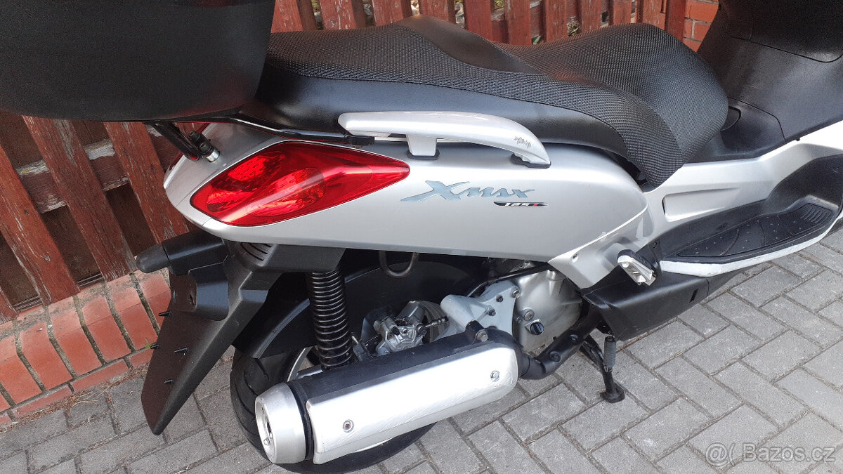 Yamaha X-Max 125 - 13