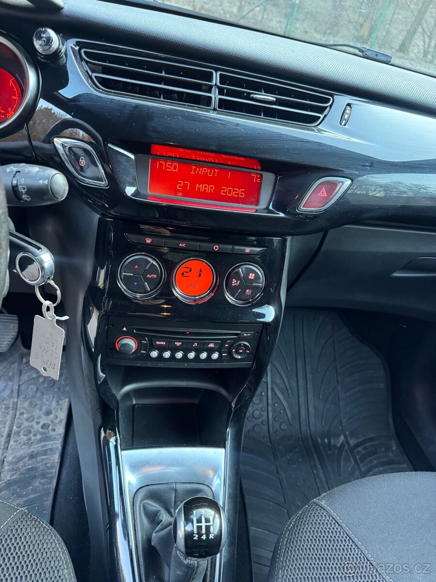 Citroën DS3 1.6 HDi – Manuál – 2011 - 13