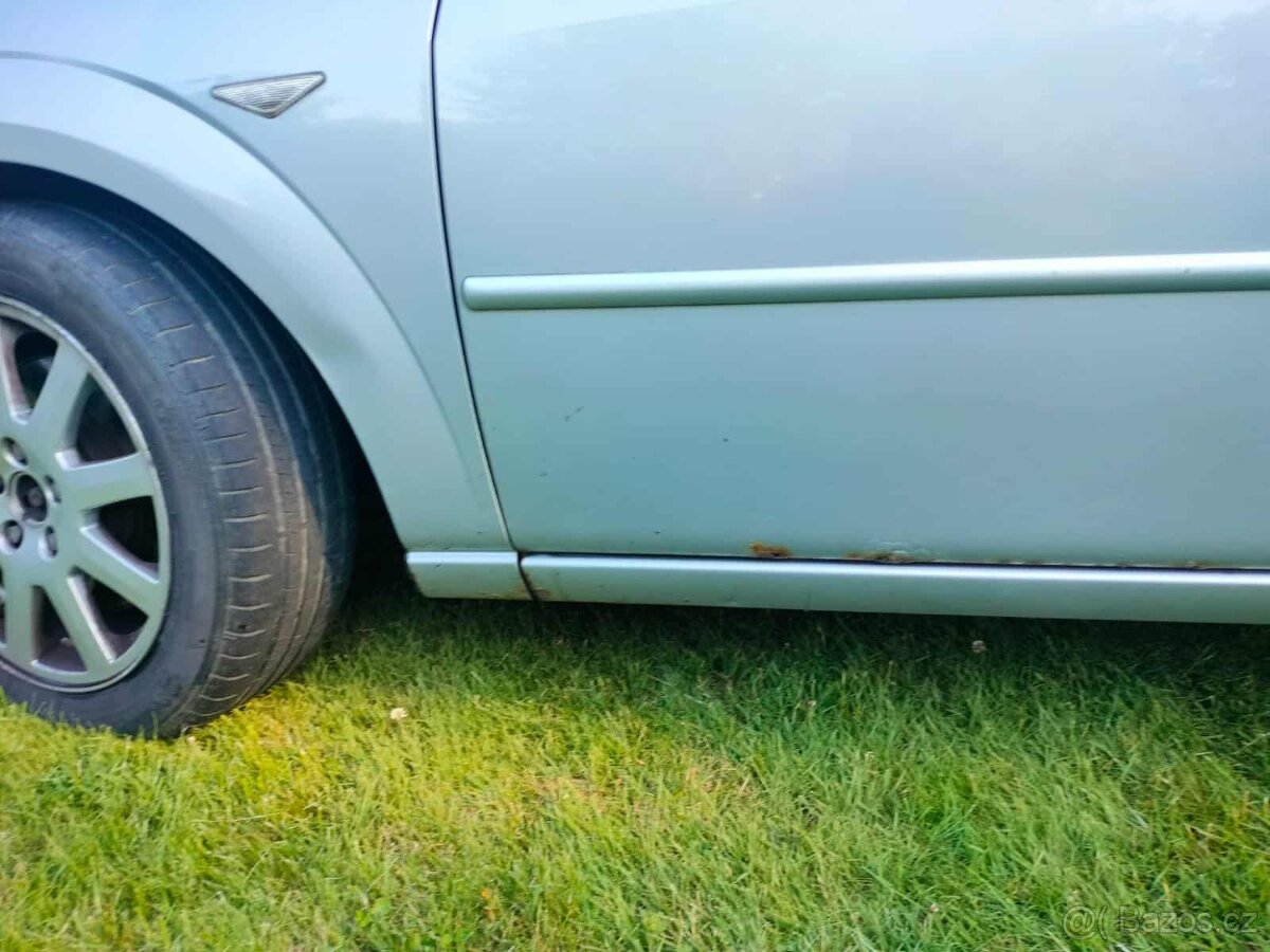 Mondeo combi MK3 1.8 kombi, rok 2001 - 13