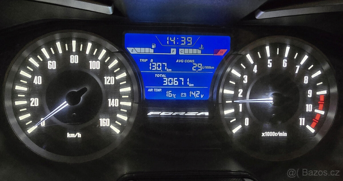 Honda Forza 300 - 13