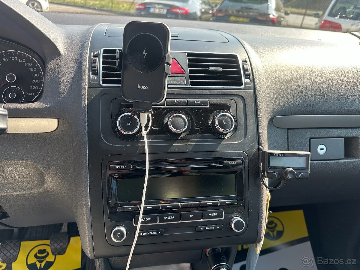 Volkswagen Touran 2011 - 13