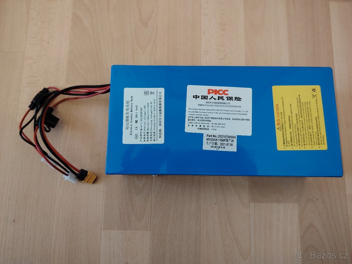 Elektrokoloběžka EcoWheel ER37 - 13