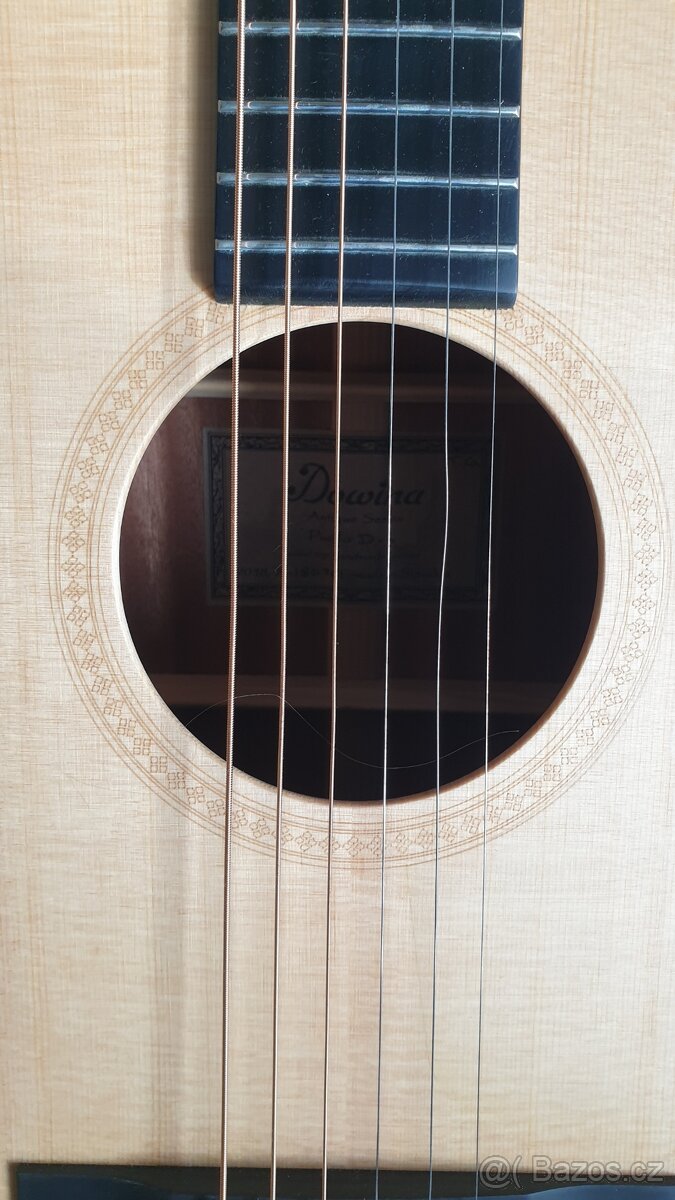 Akustická kytara Dowina D-S - 13