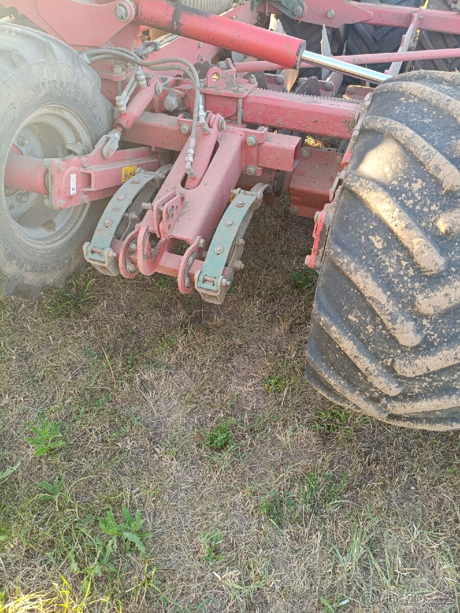 Kverneland U-drill 6000 - 13