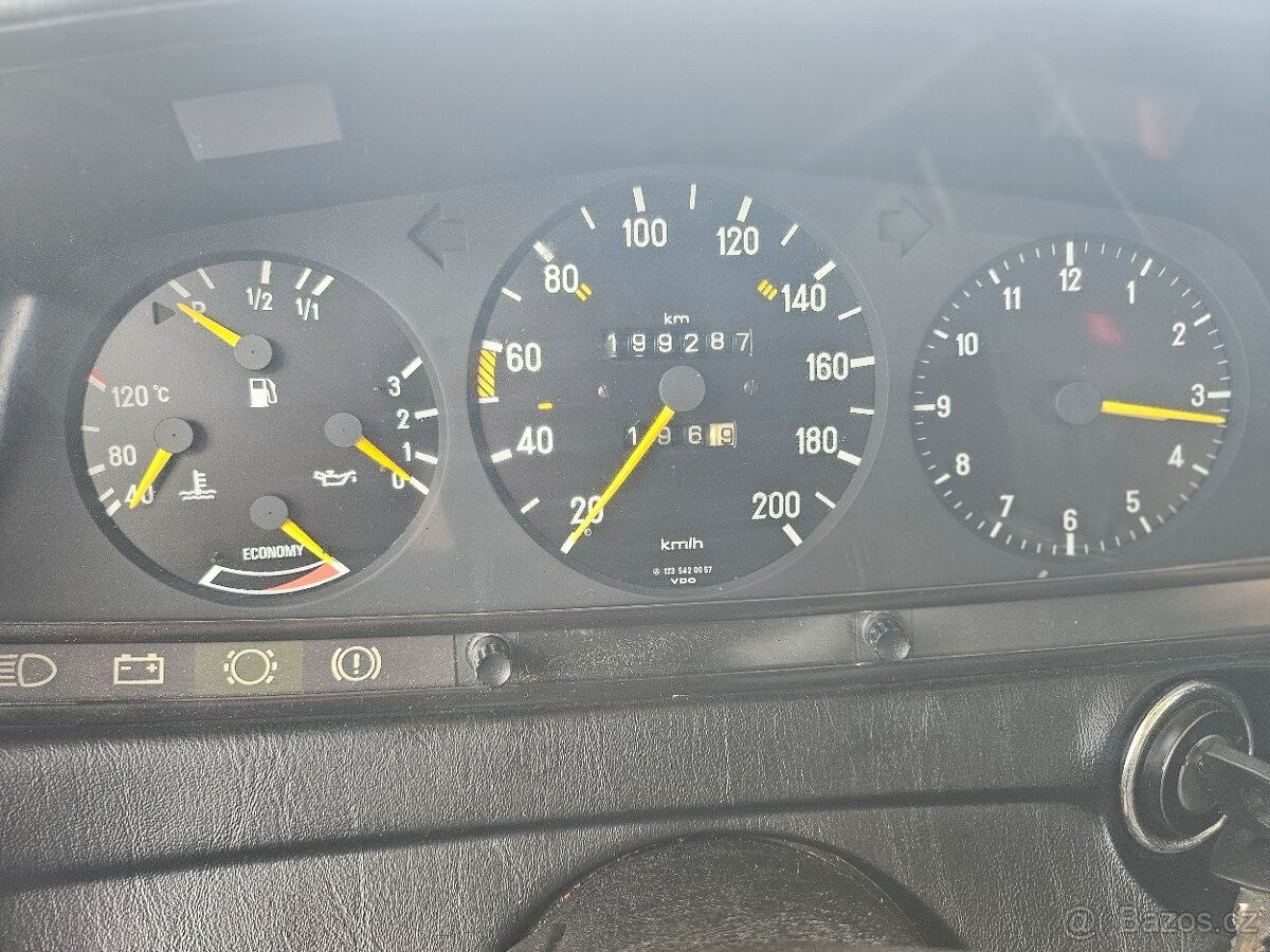 mercedes w123 - 13