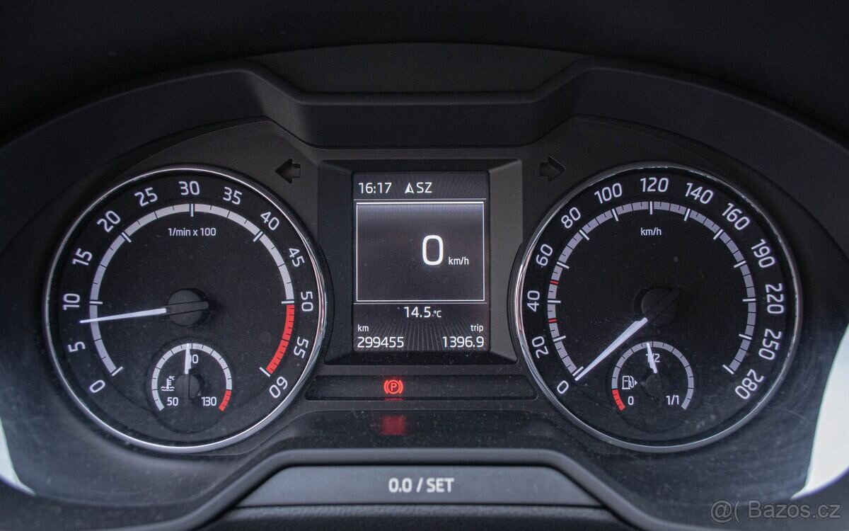 Škoda Octavia 3 Combi 2.0 TDI DPF RS - 13