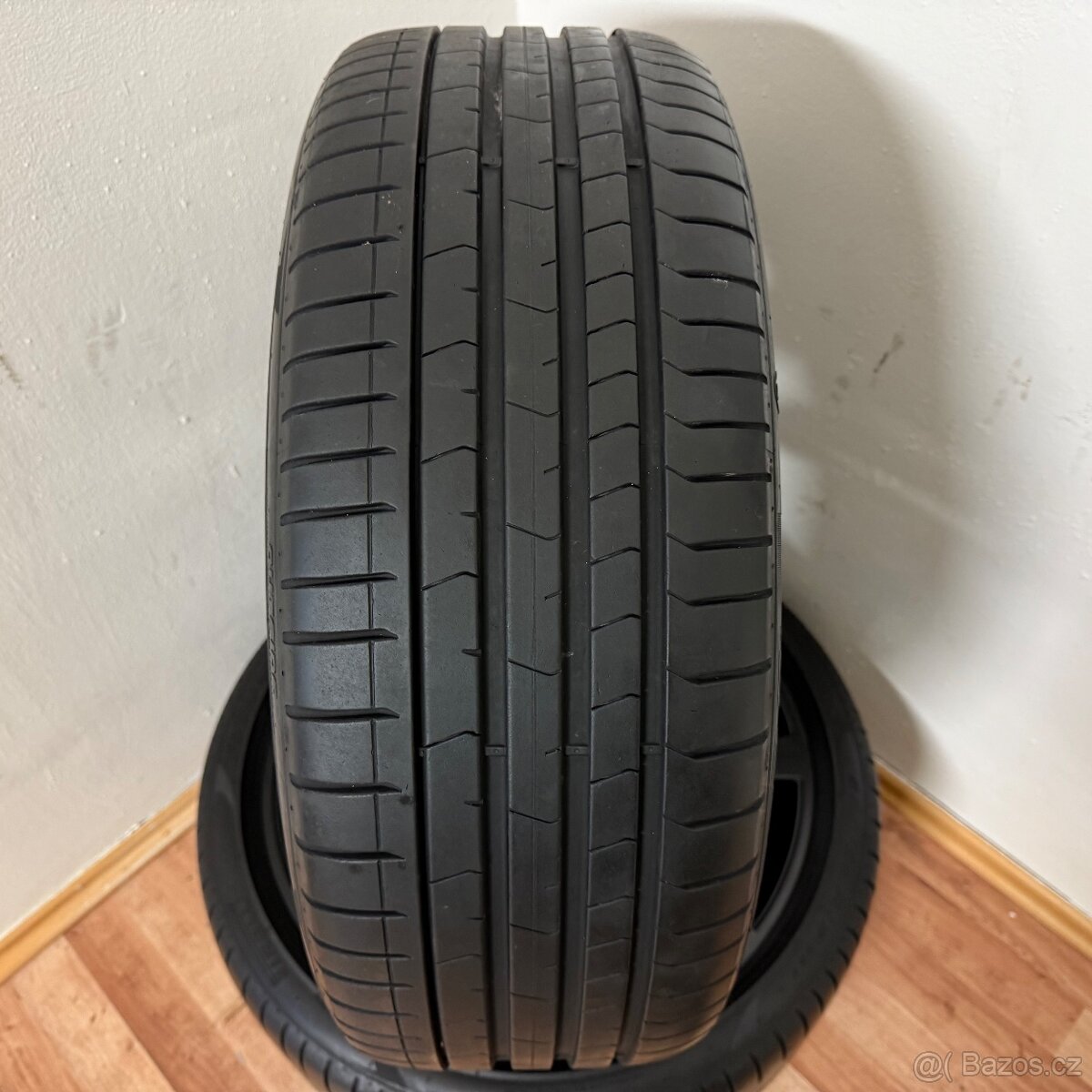 DVOUROZMĚRNÁ JAGUAR XE 5x108 R19+LETNÍ PNEU 6mm - 13