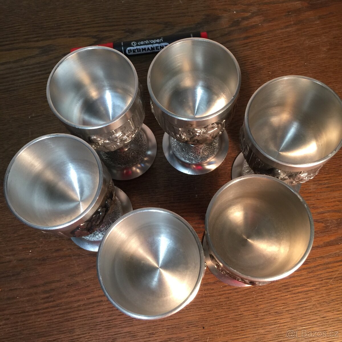 cínové číše zbobené poháry masivní 2 kg cínu TOP stav - 13