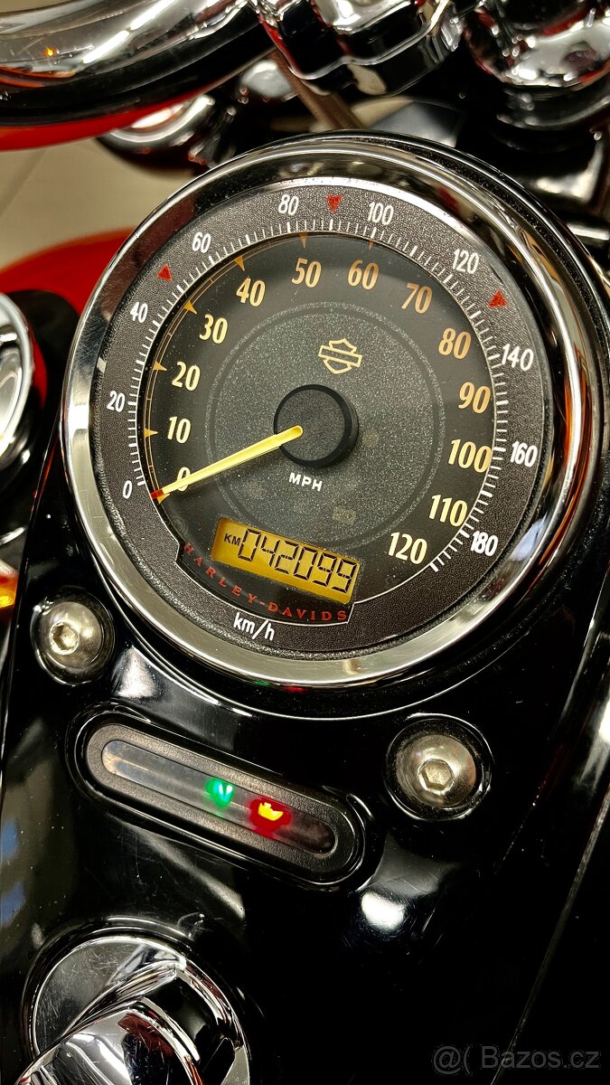 Harley Davidson Dyna Wide Glide 103 - 13