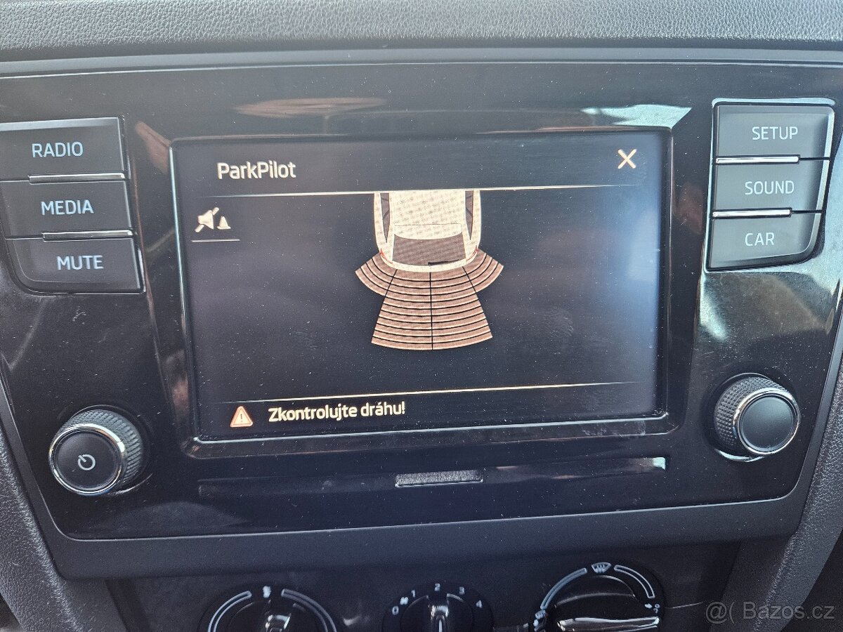 Škoda Rapid spaceback nové pneu a STK - 13