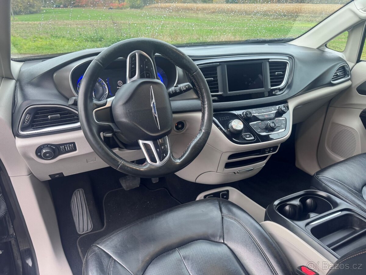 Chrysler Pacifica 3,6 Pentastar RU Kůže 2020 DPH - 13