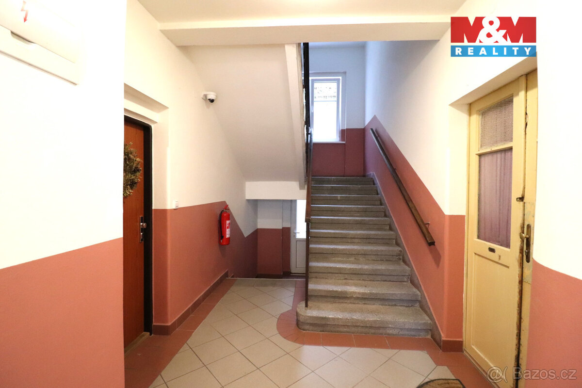 Prodej bytu 2+1, 45 m², Loket, ul. Nádražní - 13