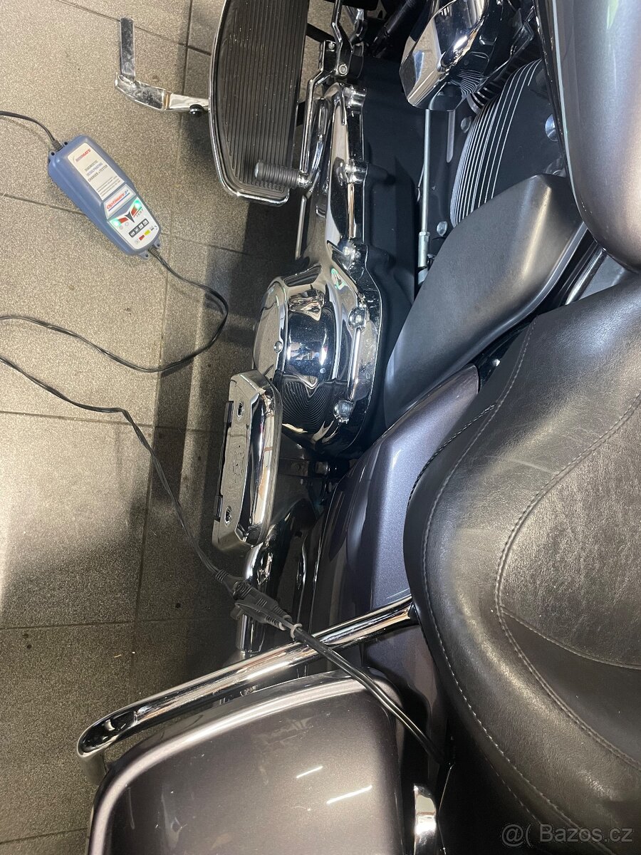 Harley-Davidson, černá Electra Glide Limited - 13